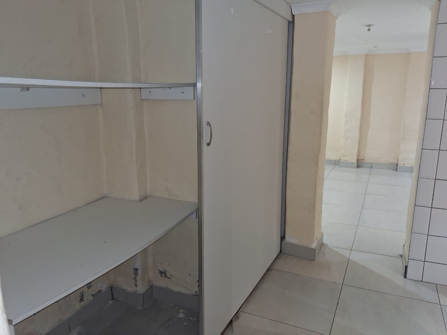To Let 1 Bedroom Property for Rent in Summerpride Eastern Cape